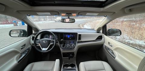 Toyota Sienna 2015