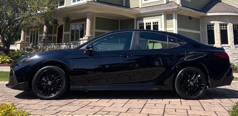 Toyota Camry Hybrid 2025