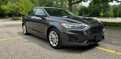 Ford Fusion Hybrid 2020