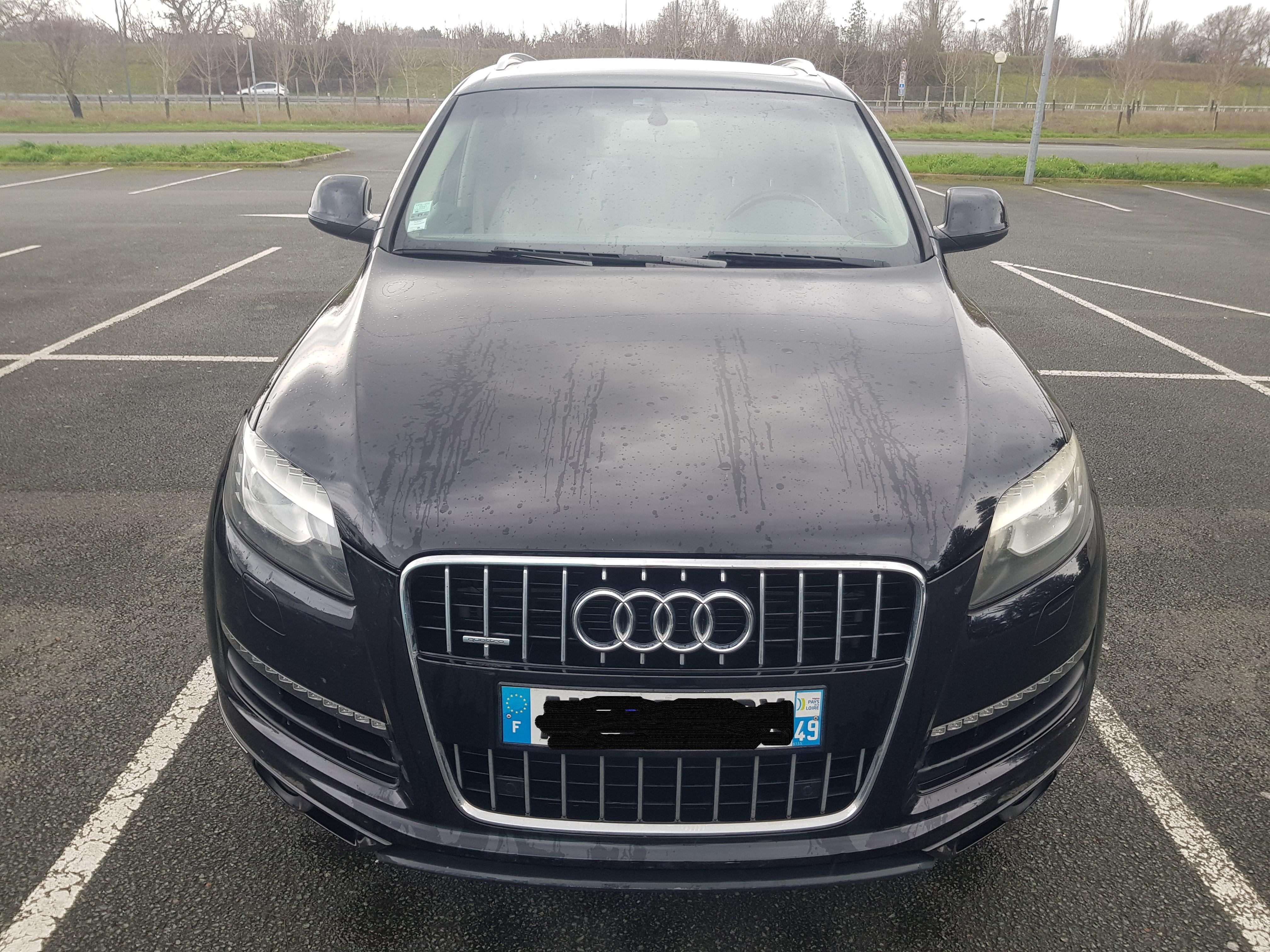 Audi Q7 2010 à Le Plessis-Grammoire