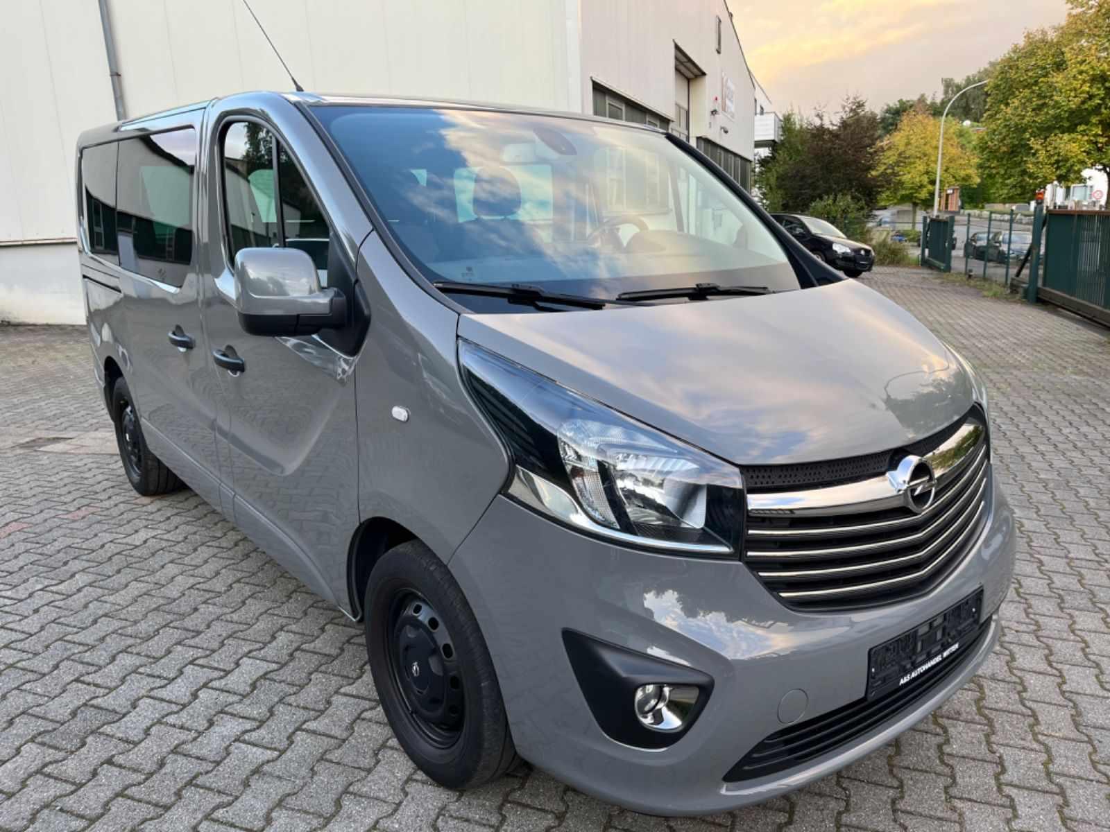 Opel VIVARO 2016 à Ronchin