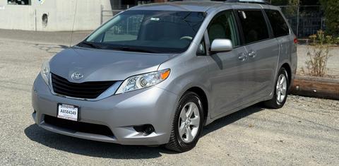 Toyota Sienna 2013