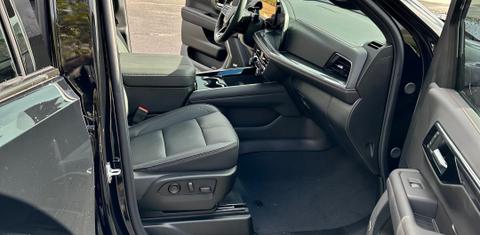 Chevrolet Suburban 2025