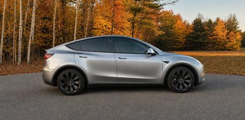 Tesla Model Y 2025