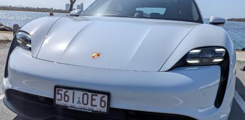 Porsche TAYCAN 2021