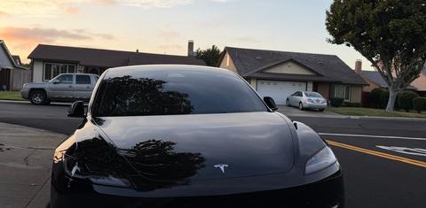 Tesla Model 3 2025