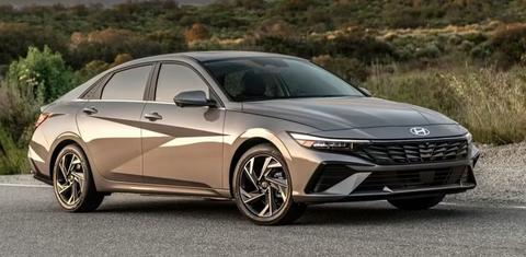 Hyundai Elantra Hybrid 2026