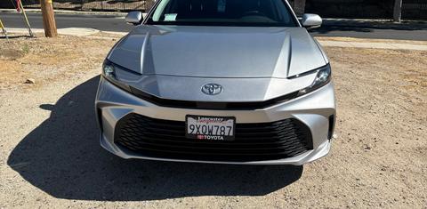Toyota Camry Hybrid 2025