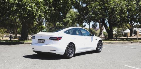 Tesla MODEL 3 2020
