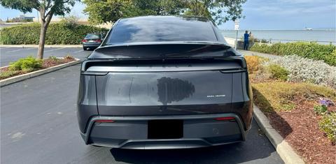 Tesla Model Y 2026