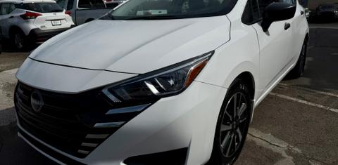 Nissan Versa 2024