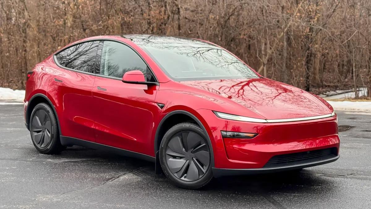 Tesla Model Y 2026 in Everett, MA