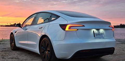 Tesla Model 3 2024
