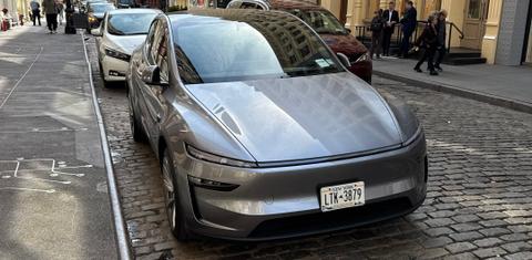 Tesla Model Y 2026