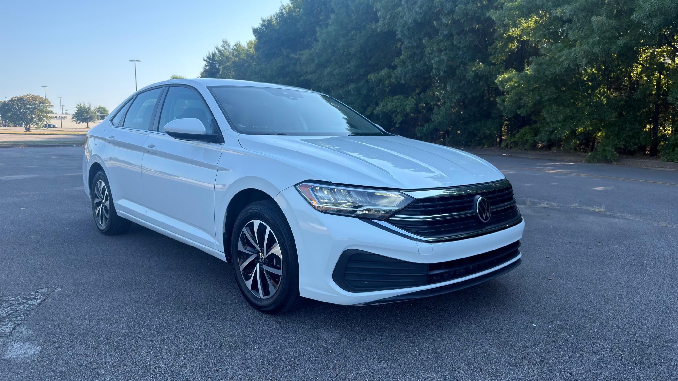 Volkswagen Jetta 2024 in Memphis, TN
