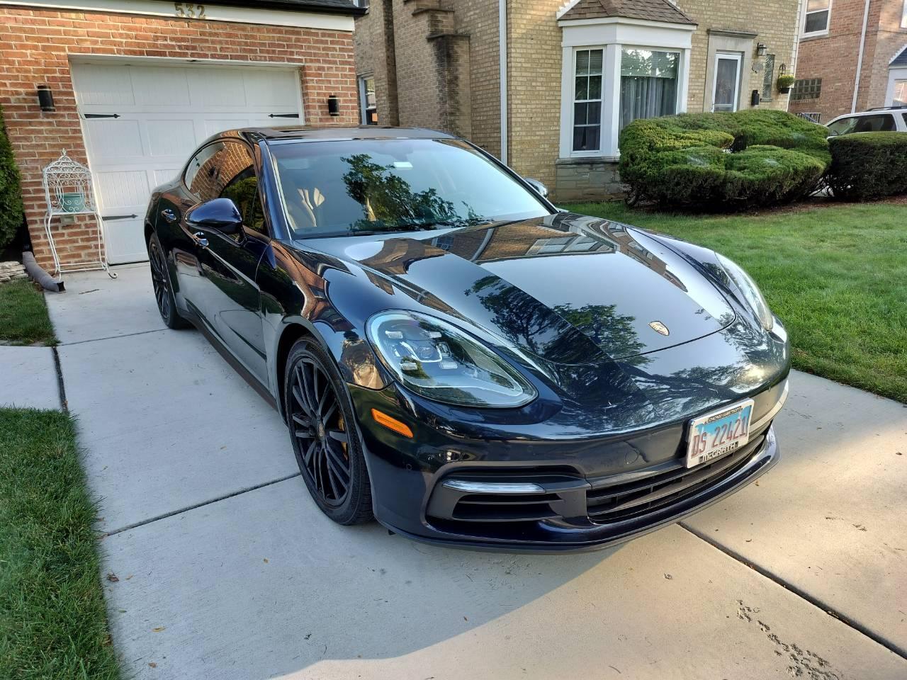 Porsche Panamera 2018 in Des Plaines, IL