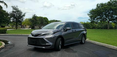 Toyota Sienna 2024