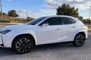 Lexus UX car