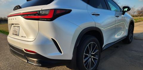 Lexus NX 2025