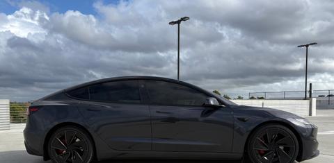 Tesla Model 3 2025