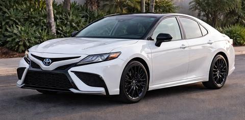 Toyota Camry Hybrid 2022