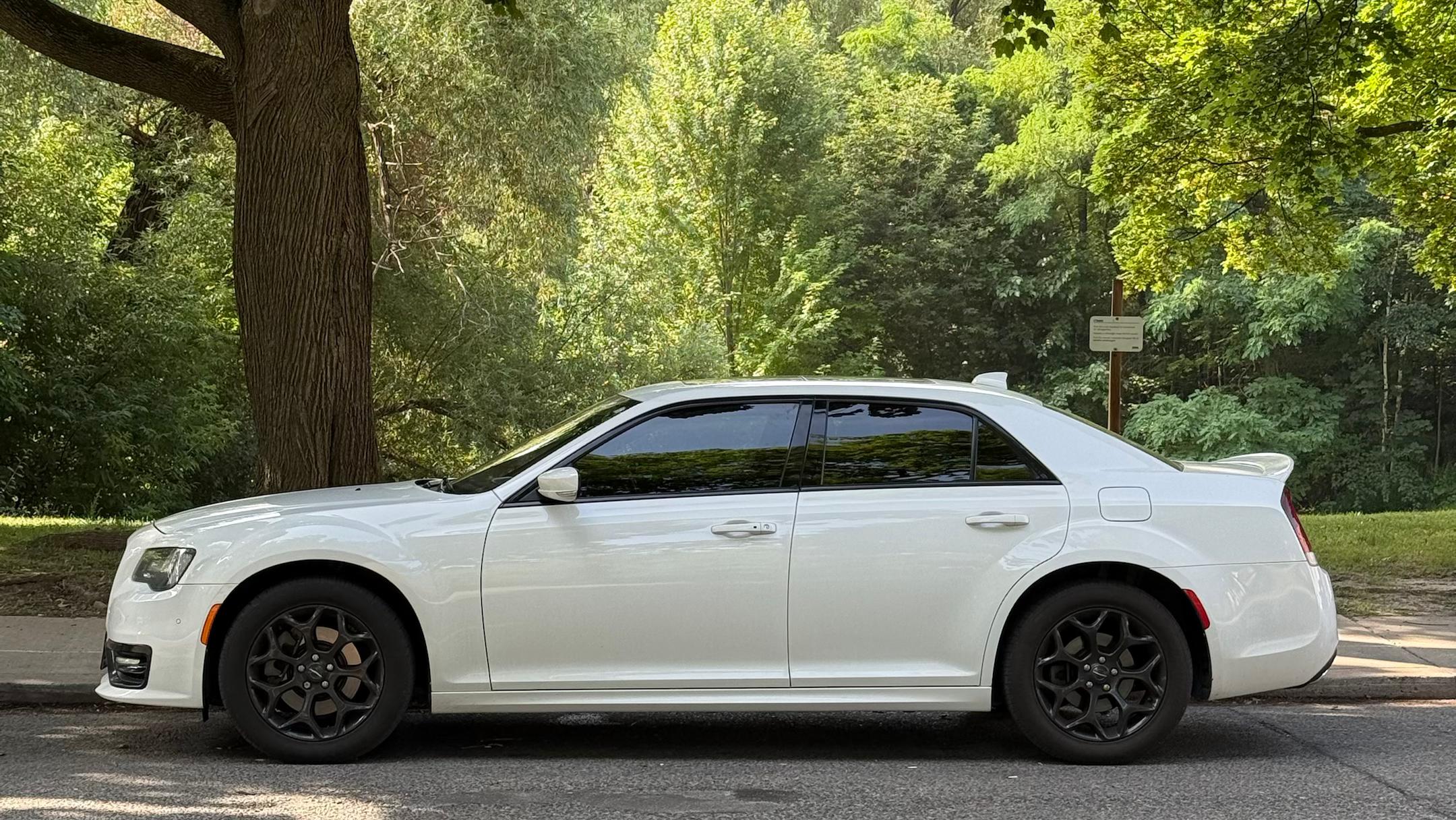 Chrysler 300 2021 à Toronto, ON