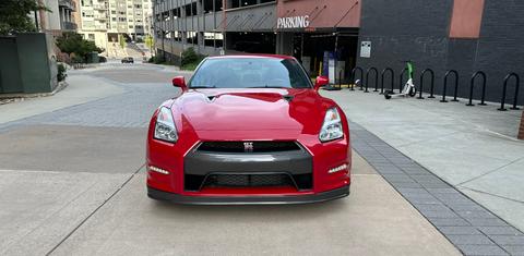 Nissan GT-R 2015