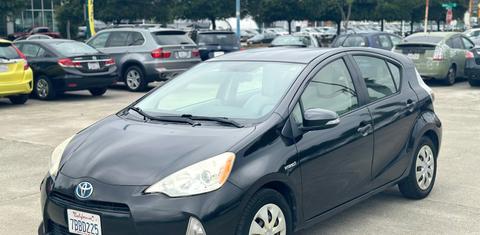 Toyota Prius c 2013