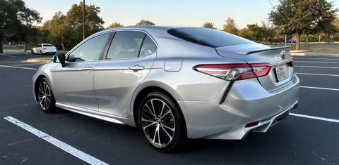Toyota Camry 2018