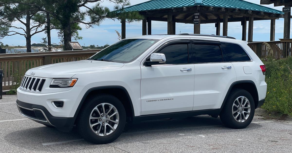 Jeep Grand Cherokee 2015 rental in Mary Esther, FL by Debretta L. Turo