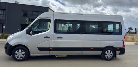 RENAULT BUS 2019