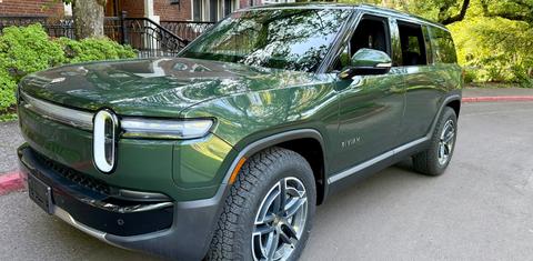 Rivian R1S 2025