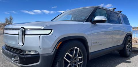 Rivian R1S 2023