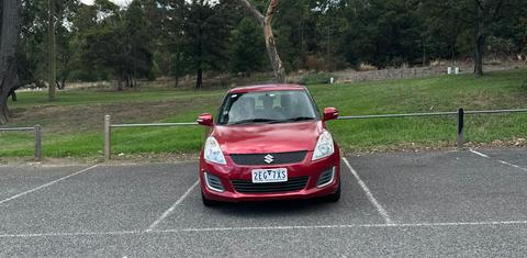 Suzuki SWIFT 2015