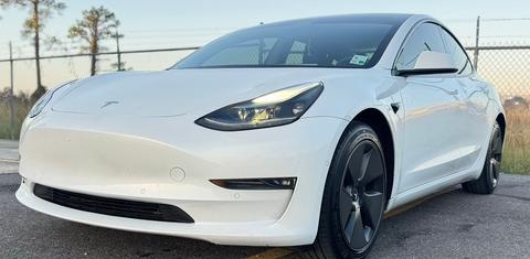 Tesla Model 3 2022
