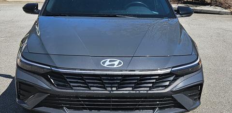 Hyundai Elantra 2025