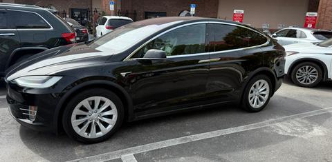 Tesla Model X 2020