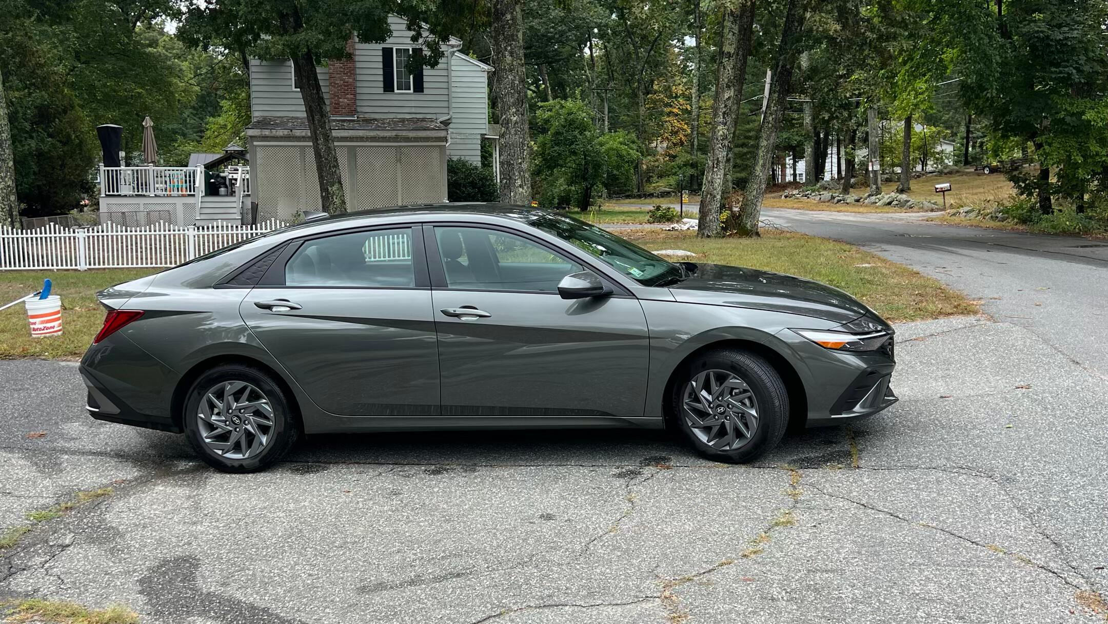 Hyundai Elantra Hybrid 2024 in Tewksbury, MA