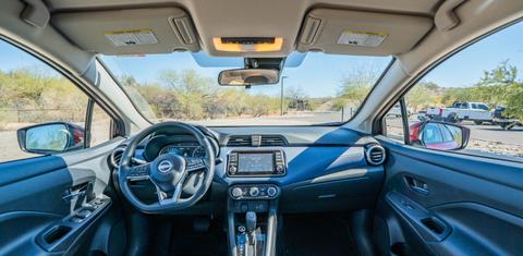 Nissan Versa 2024
