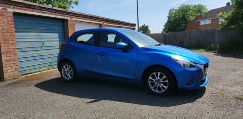 Mazda Mazda2 2016