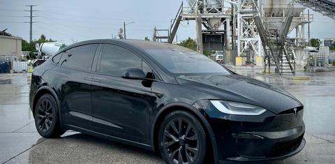 Tesla Model X 2022
