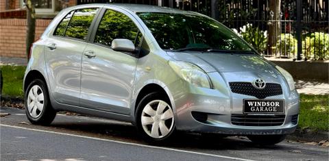 Toyota YARIS 2013