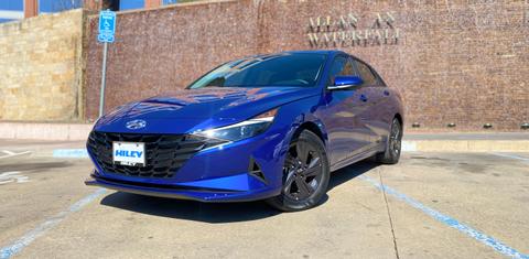 Hyundai Elantra 2022