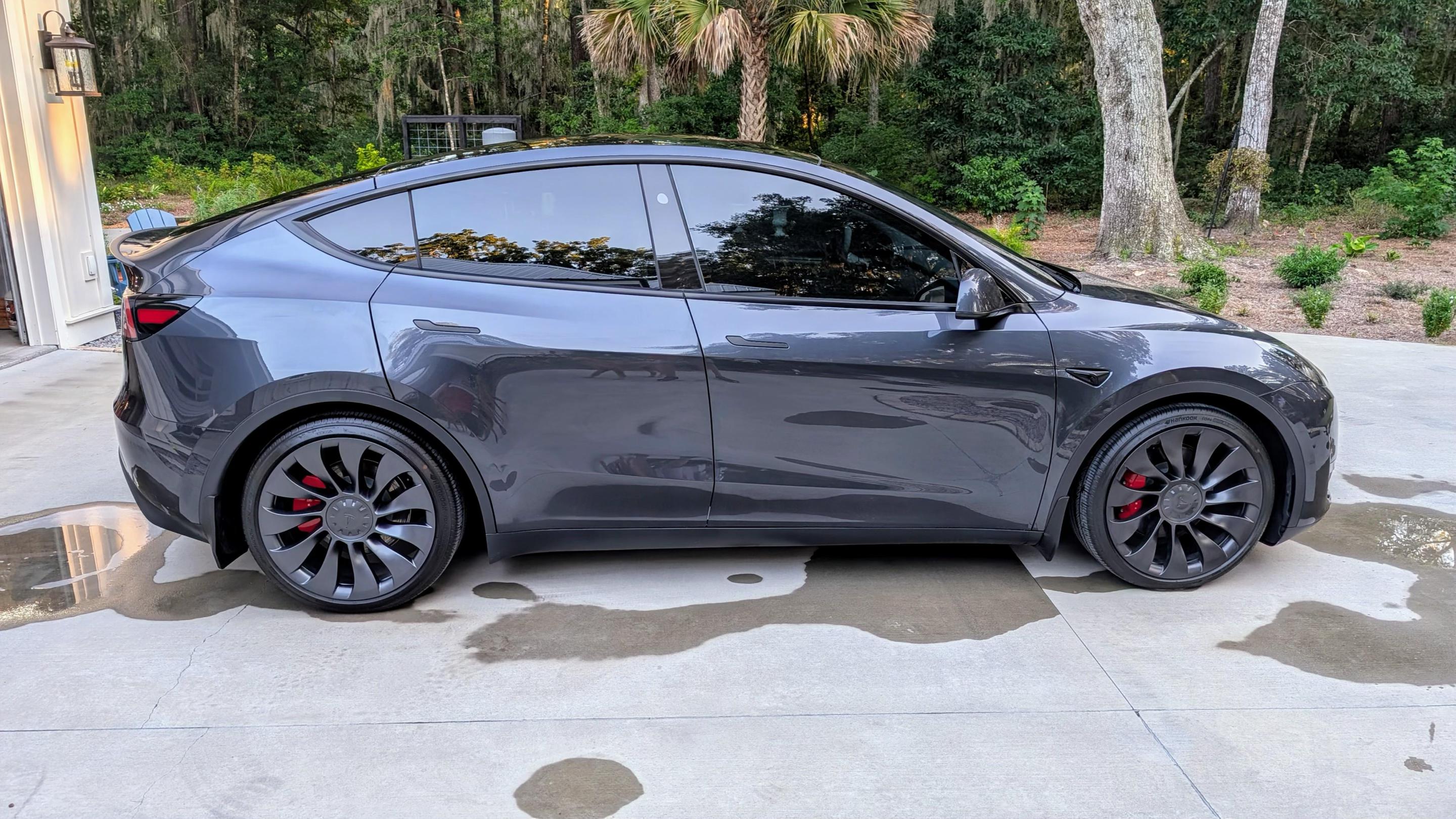 Tesla Model Y 2022 in Port Hueneme, CA