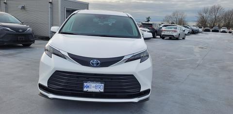 Toyota Sienna 2025