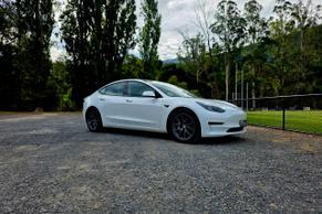 Tesla MODEL 3 2023 in Tarneit