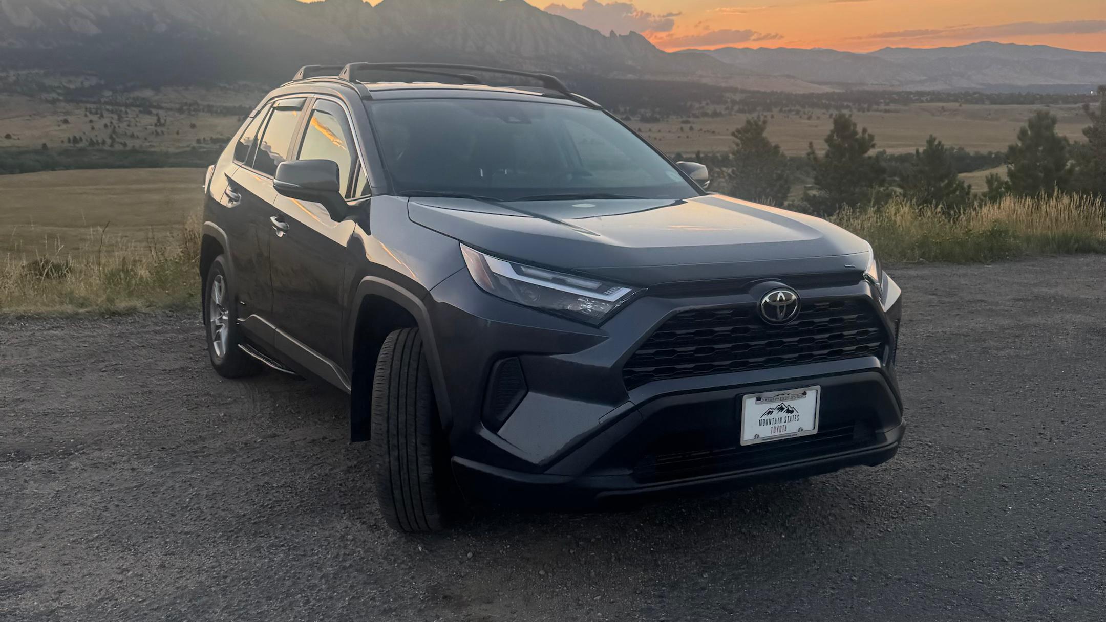Toyota RAV4 Hybrid 2025 in Aurora, CO