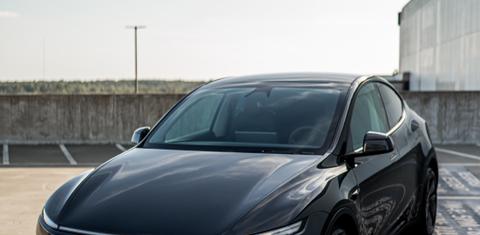 Tesla Model Y 2026
