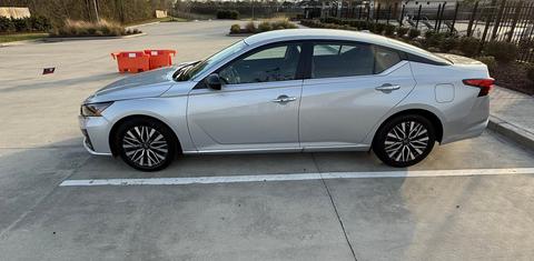 Nissan Altima 2024