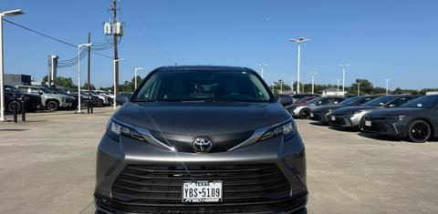 Toyota Sienna 2026